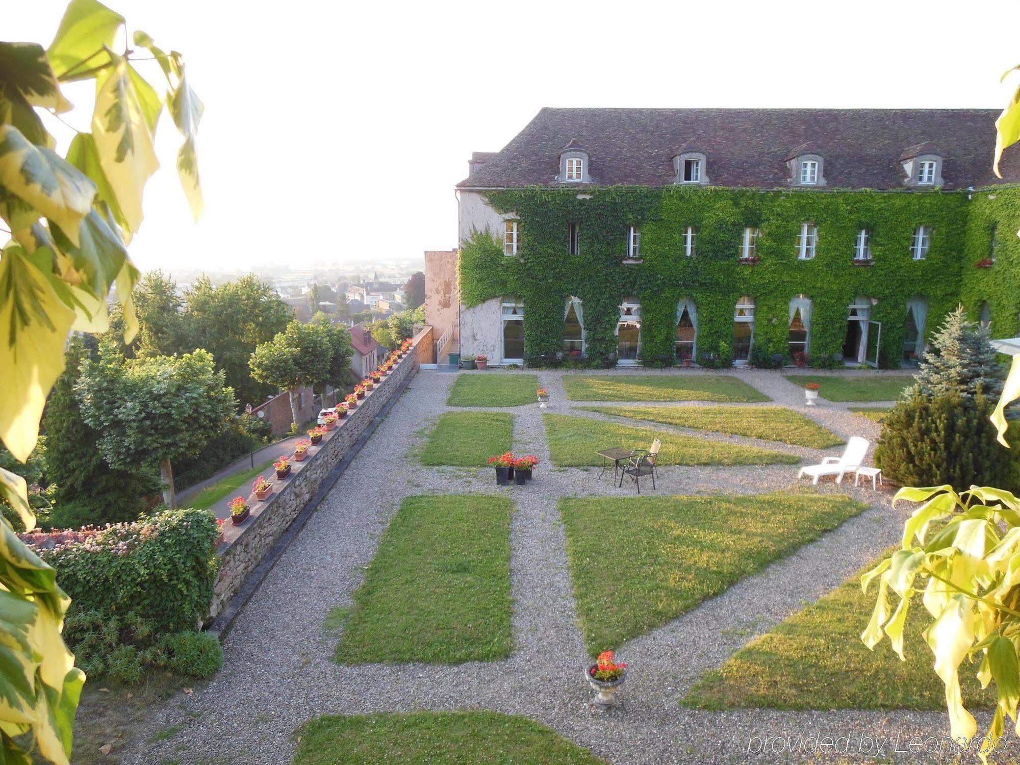Hotel Les Ursulines Autun Exteriör bild